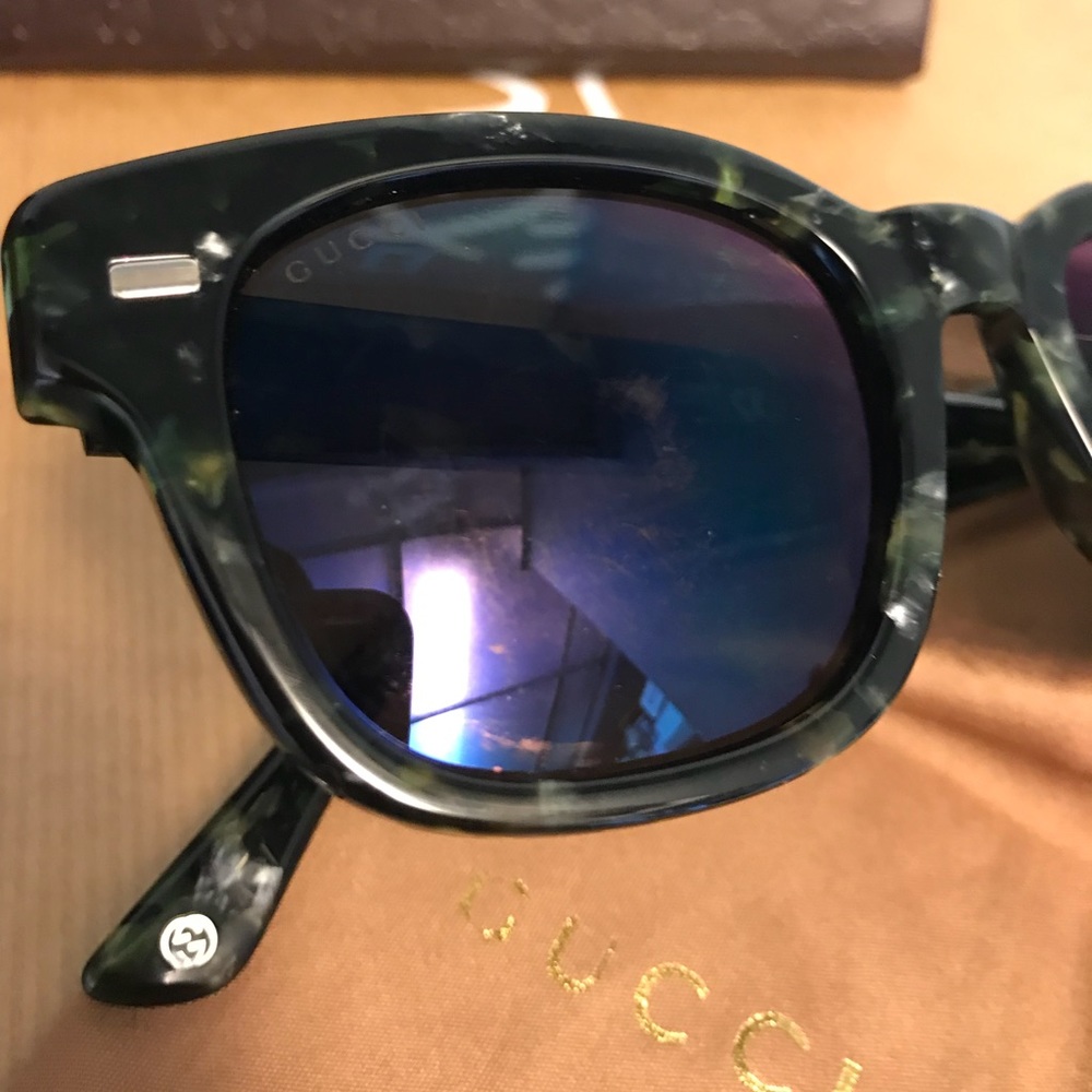  Gucci Sunglasses - Picture 7 of 8